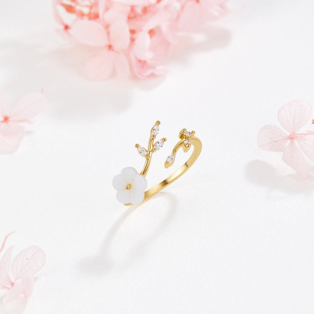 Anel Aberto Dourado com Flores e Folhas